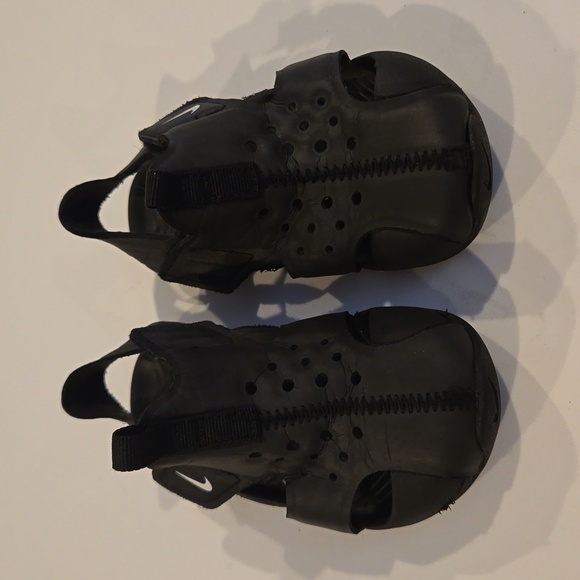 Nike Other - Nike Black Sunray Sandals Size 7C Toddler